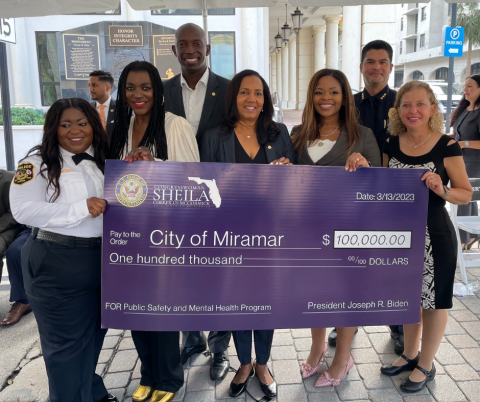 Congresswoman Sheila Cherfilus-Mccormick Delivers Funds for The First City In Broward County To Hire A Police Social Worker To Aid In Community Policing